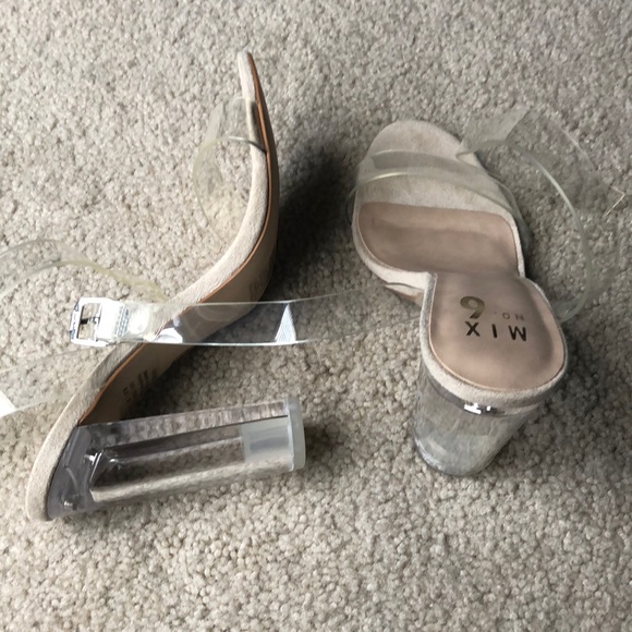 Clear Block Heels - Picture 3 of 4